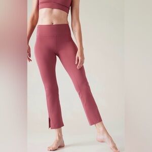 Athleta Transcend Stash Crop Straight Leg Leggings XXS